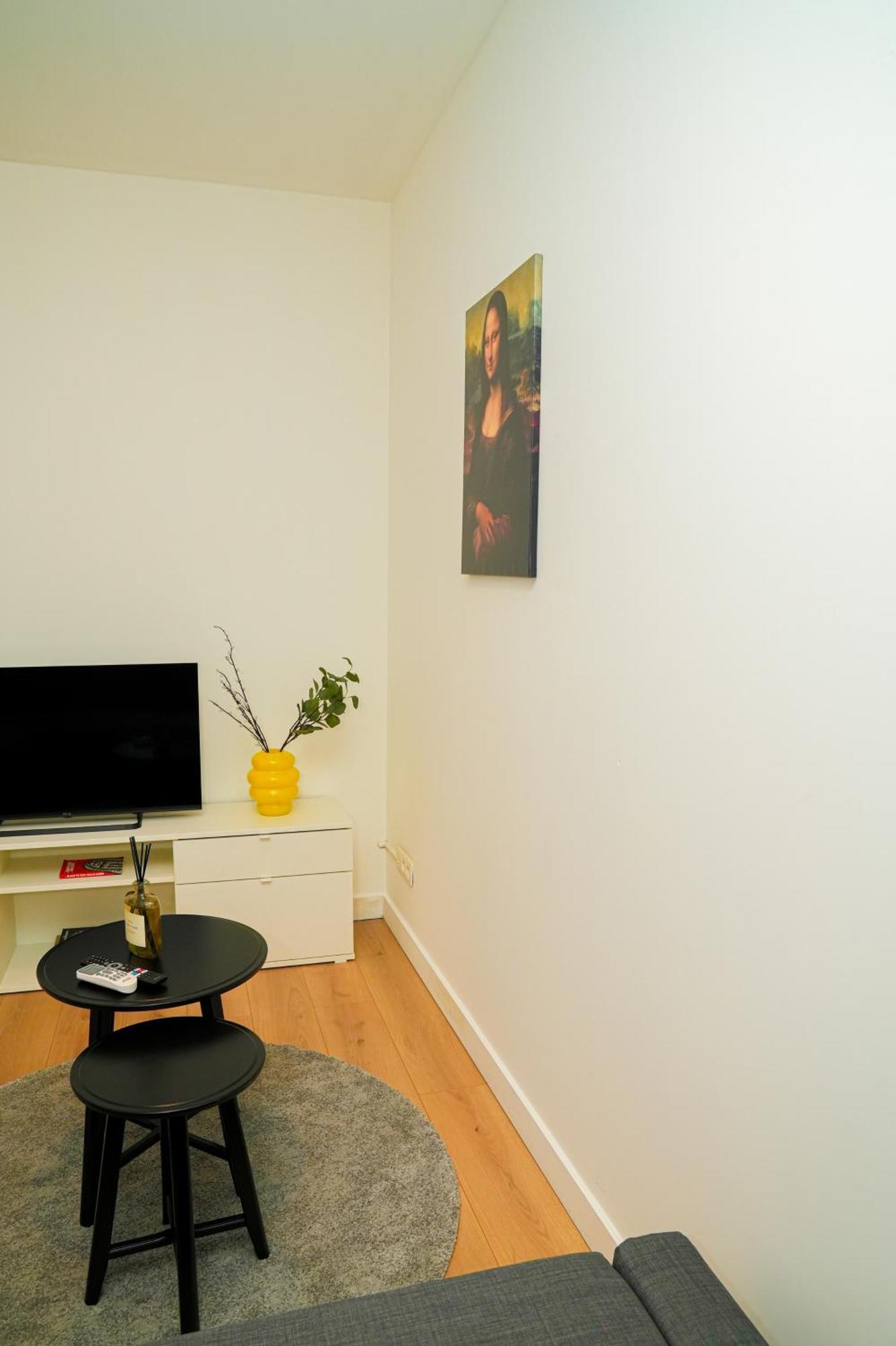 Lovely 1br & 1lr For 4p, Only 15 Min Walk To Center Gante